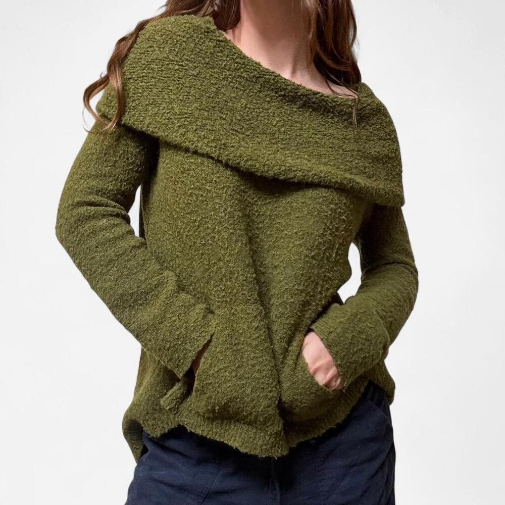 Angel of the north green foldover sweater